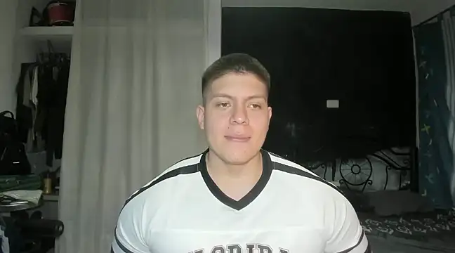 Snapshot of regan_jhonso chatting on February 15, 2025, 4:58 am regan jhonso online show from February 15, 2025, 4:58 am