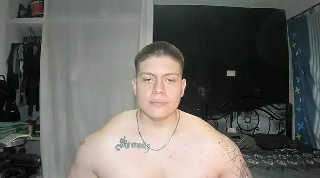 Snapshot of regan_jhonso chatting on February 10, 2025, 4:14 pm regan jhonso online show from February 10, 2025, 4:14 pm