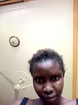 zainabsmile online show from October 17, 2025, 11:01 am