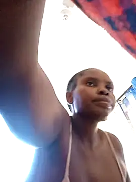 Snapshot of zainabsmile chatting on February 26, 2026, 11:21 am zainabsmile online show from February 26, 2026, 11:21 am