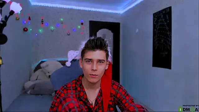 Foxicfu online show from December 30, 2024, 3:23 pm