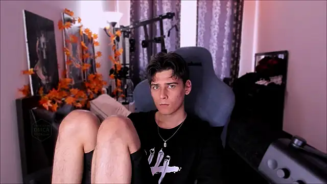 Foxicfu online show from November 12, 2025, 9:24 am