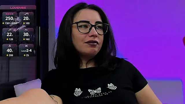 Snapshot of RitaSonnet chatting on February 6, 2026, 11:39 am RitaSonnet online show from February 6, 2026, 11:39 am