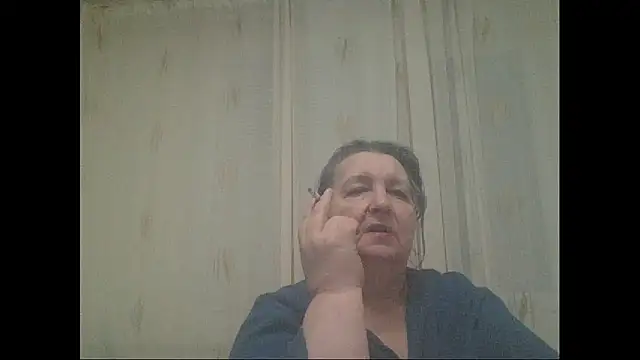 Snapshot of maturekorine chatting on December 24, 2024, 10:49 pm maturekorine online show from December 24, 2024, 10:49 pm