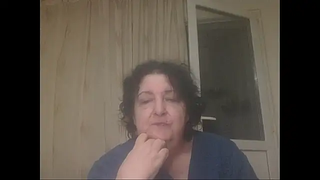 Snapshot of maturekorine chatting on October 26, 2025, 4:07 pm maturekorine online show from October 26, 2025, 4:07 pm