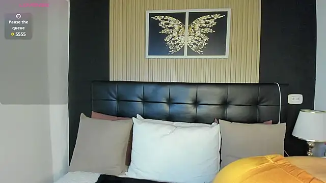 Snapshot of summer_night_ chatting on March 3, 2025, 10:49 am summer night online show from March 3, 2025, 10:49 am