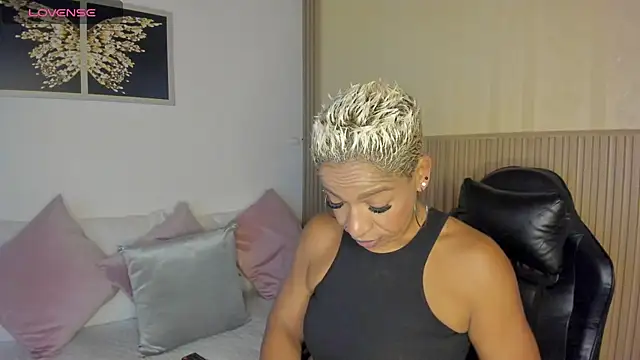 summer night  online show from October 12, 2025, 1:01 pm