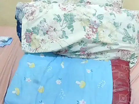 just lela online show from December 23, 2025, 9:19 am