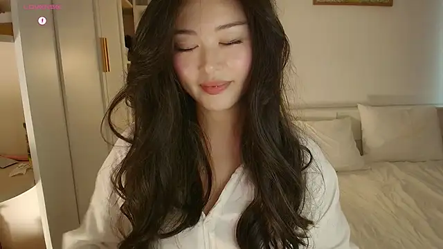 Snapshot of tenderlybaee chatting on October 17, 2025, 4:16 am tenderlybaee online show from October 17, 2025, 4:16 am