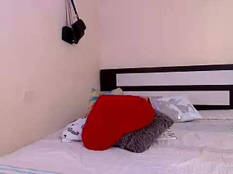 Snapshot of chika_hellar chatting on February 14, 2025, 10:04 pm chika hellar online show from February 14, 2025, 10:04 pm