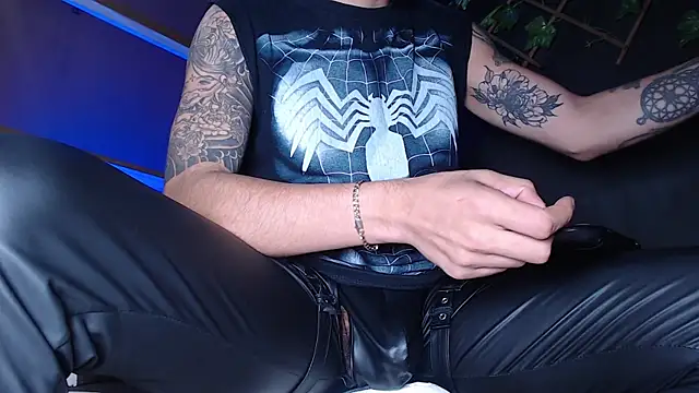 Dicaprioo  online show from October 11, 2025, 5:41 am