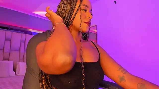 EmilyHaan online show from March 19, 2025, 7:06 pm