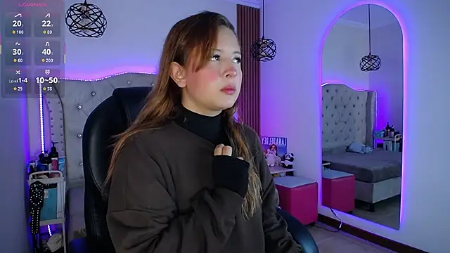 Charlotte Jones   online show from January 17, 2026, 11:36 am