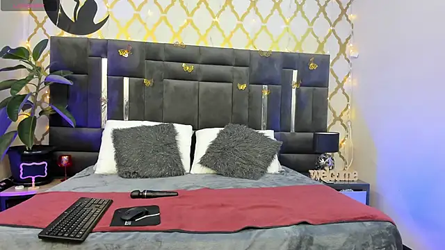 RubbyTaylor online show from November 19, 2025, 2:39 pm