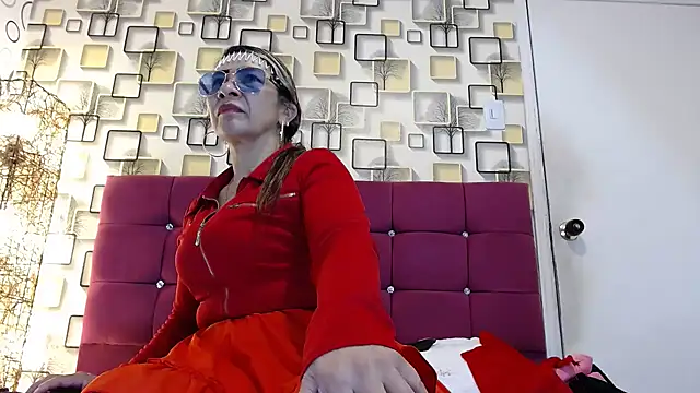 LITLESTAR online show from October 1, 2025, 6:56 pm