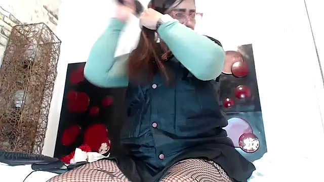 LITLESTAR online show from March 12, 2025, 6:43 pm