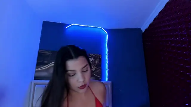 Snapshot of Elsalombardi_ chatting on March 9, 2025, 12:09 pm Elsalombardi online show from March 9, 2025, 12:09 pm