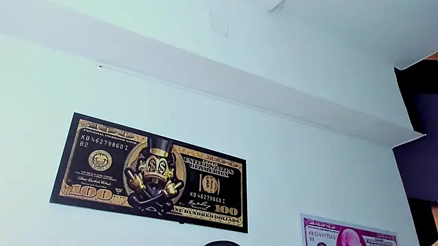 Snapshot of Elsalombardi_ chatting on October 15, 2025, 12:13 pm Elsalombardi online show from October 15, 2025, 12:13 pm