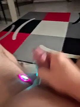 Szeltolo001 online show from December 23, 2025, 4:56 am