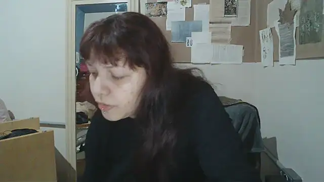Snapshot of bbyedarling chatting on September 18, 2025, 1:52 am bbyedarling online show from September 18, 2025, 1:52 am