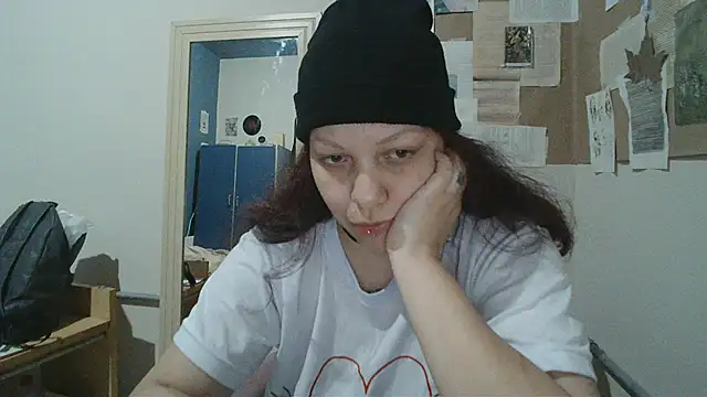 bbyedarling online show from October 16, 2025, 2:42 am