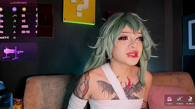 Elettra Rou online show from October 4, 2025, 8:43 pm