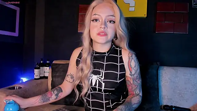 Elettra Rou online show from January 21, 2025, 9:57 pm