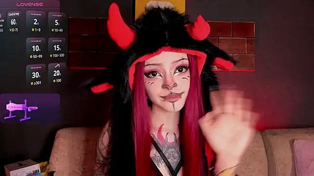 Elettra Rou online show from October 18, 2025, 12:01 am