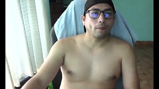 Snapshot of Allen_ibe chatting on February 13, 2026, 5:35 pm Allen ibe online show from February 13, 2026, 5:35 pm