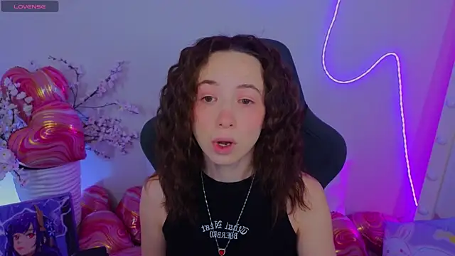 Snapshot of Hayle_Hill chatting on February 7, 2026, 1:46 am Hayle Hill online show from February 7, 2026, 1:46 am