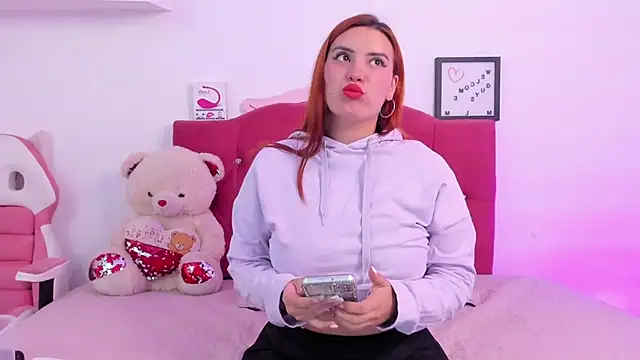 LucianaTomson online show from January 13, 2025, 10:35 pm