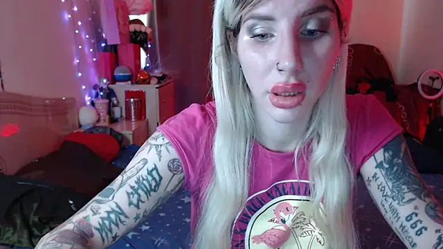 BLACKPeonyy online show from September 28, 2025, 2:57 pm