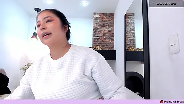  alaiasmile  online show from March 15, 2025, 7:38 pm