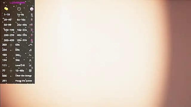 ElfieLove online show from September 21, 2025, 6:13 pm