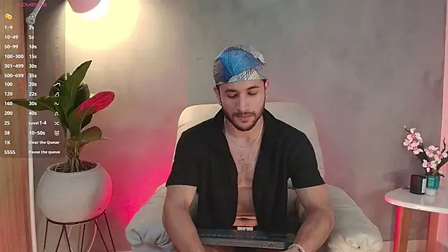 Valentinoford online show from February 28, 2025, 12:10 am