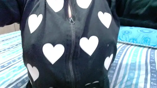 evatits 1 online show from April 15, 2026, 11:49 am