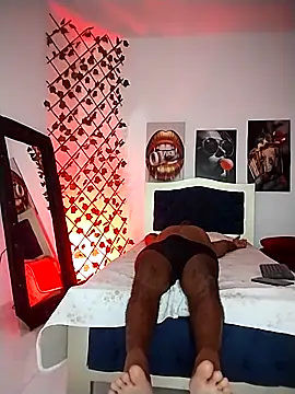 Snapshot of ARTHUR_MINI chatting on December 2, 2025, 10:06 am ARTHUR MINI online show from December 2, 2025, 10:06 am