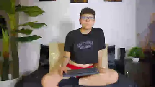 alex noa online show from February 11, 2026, 7:03 pm