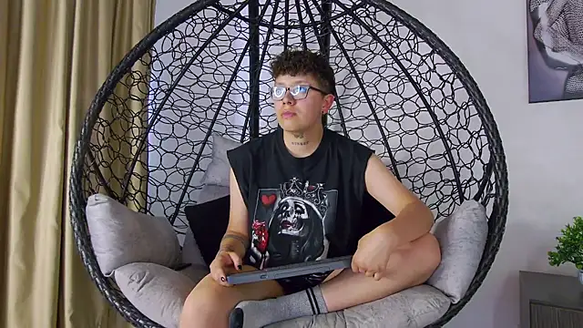 alex noa online show from March 2, 2026, 7:21 pm