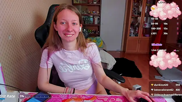 Snapshot of cutieMila chatting on April 19, 2026, 7:53 am cutieMila online show from April 19, 2026, 7:53 am