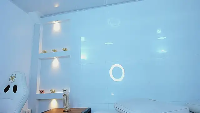 Dalia-Prada online show from February 2, 2026, 5:06 am