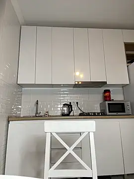 Teya moon  online show from October 30, 2025, 6:49 pm