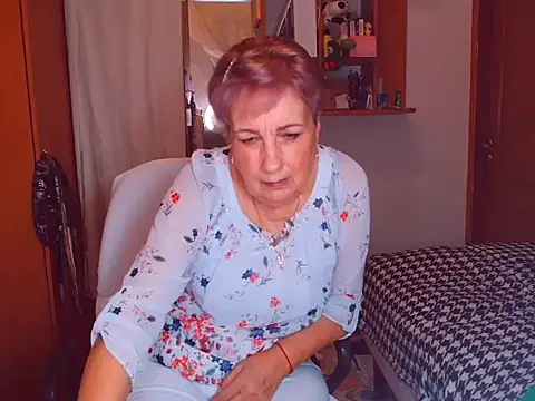 Snapshot of Victoria5643 chatting on February 17, 2025, 6:28 pm Victoria5643 online show from February 17, 2025, 6:28 pm