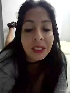 Snapshot of Catalina_JH chatting on December 28, 2024, 2:11 am Catalina JH online show from December 28, 2024, 2:11 am