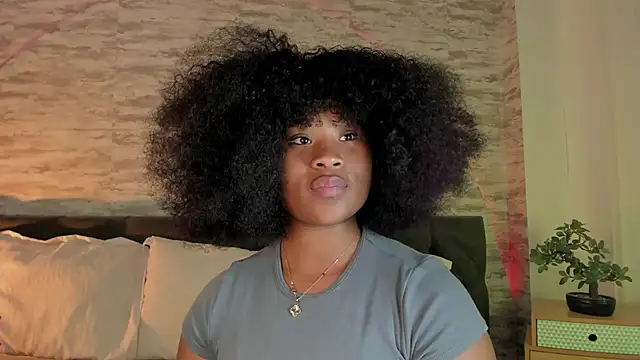 Anneth  M online show from September 23, 2025, 7:32 pm