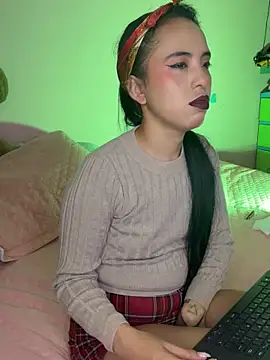 Snapshot of Nathy__8 chatting on October 24, 2025, 4:33 am Nathy  8 online show from October 24, 2025, 4:33 am