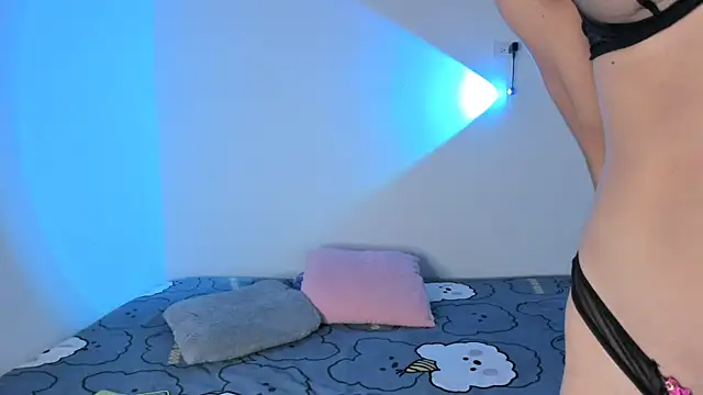 thamara26 online show from October 30, 2025, 1:37 am