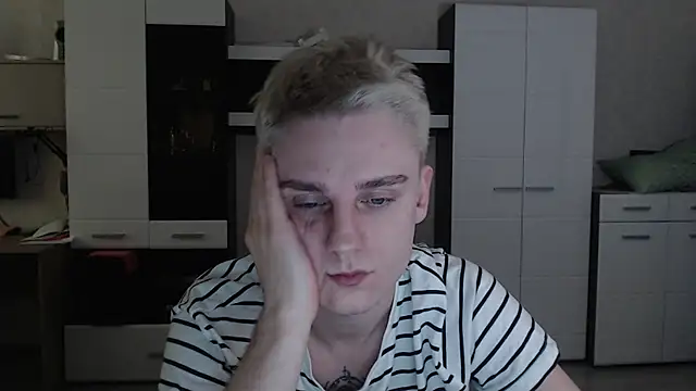 angryzan online show from February 21, 2025, 4:40 am