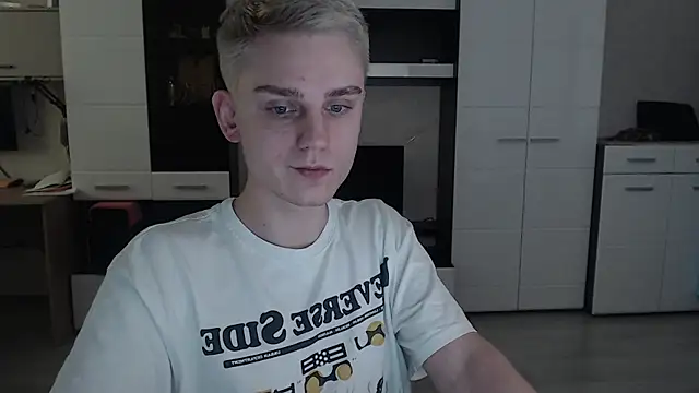 angryzan online show from February 18, 2025, 10:49 am