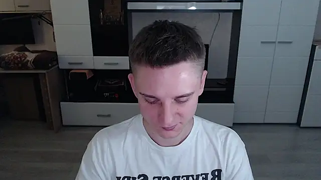 angryzan online show from October 7, 2025, 8:26 am